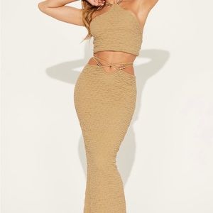 💥Brand New💥- Textured Skirt Set (Taupe)